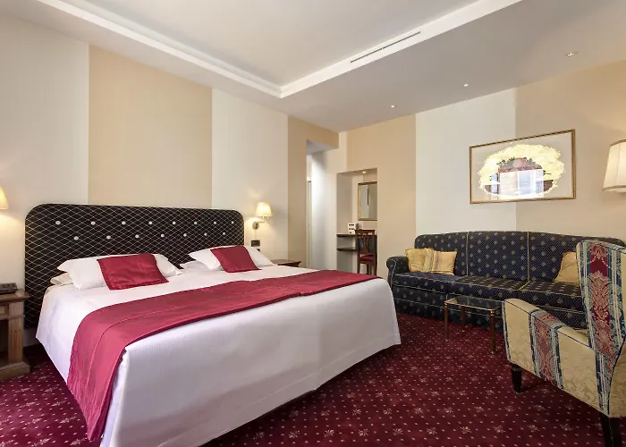 Nazionale 4* Rome